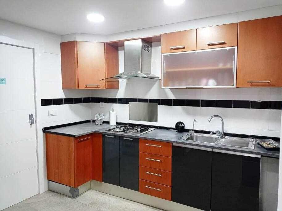 Apartamentos Full Equipped Elche Exterior photo